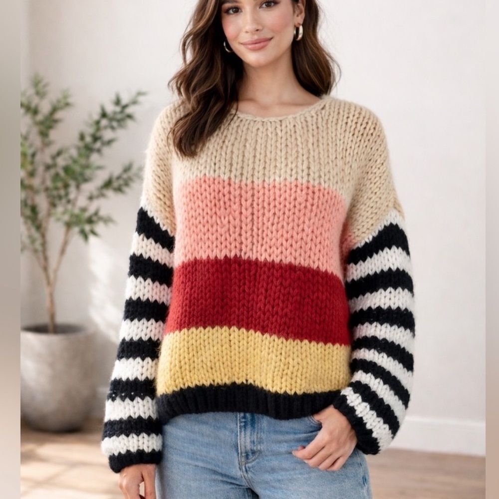 Blank NYC Striped Cropped chunky  Knit Sweater size small oversized